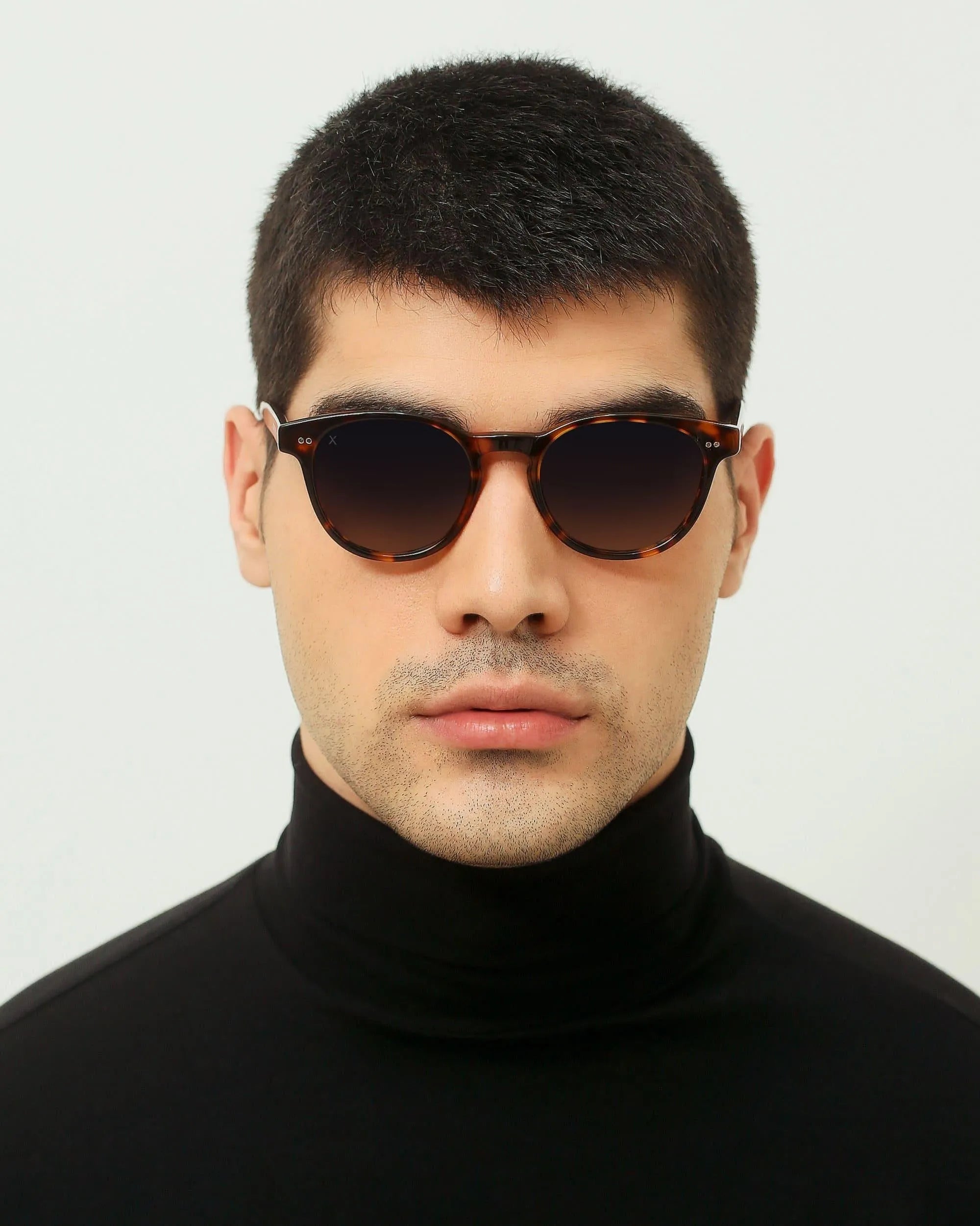 01 - TORTOISE-Sunglasses-OFFPRIX