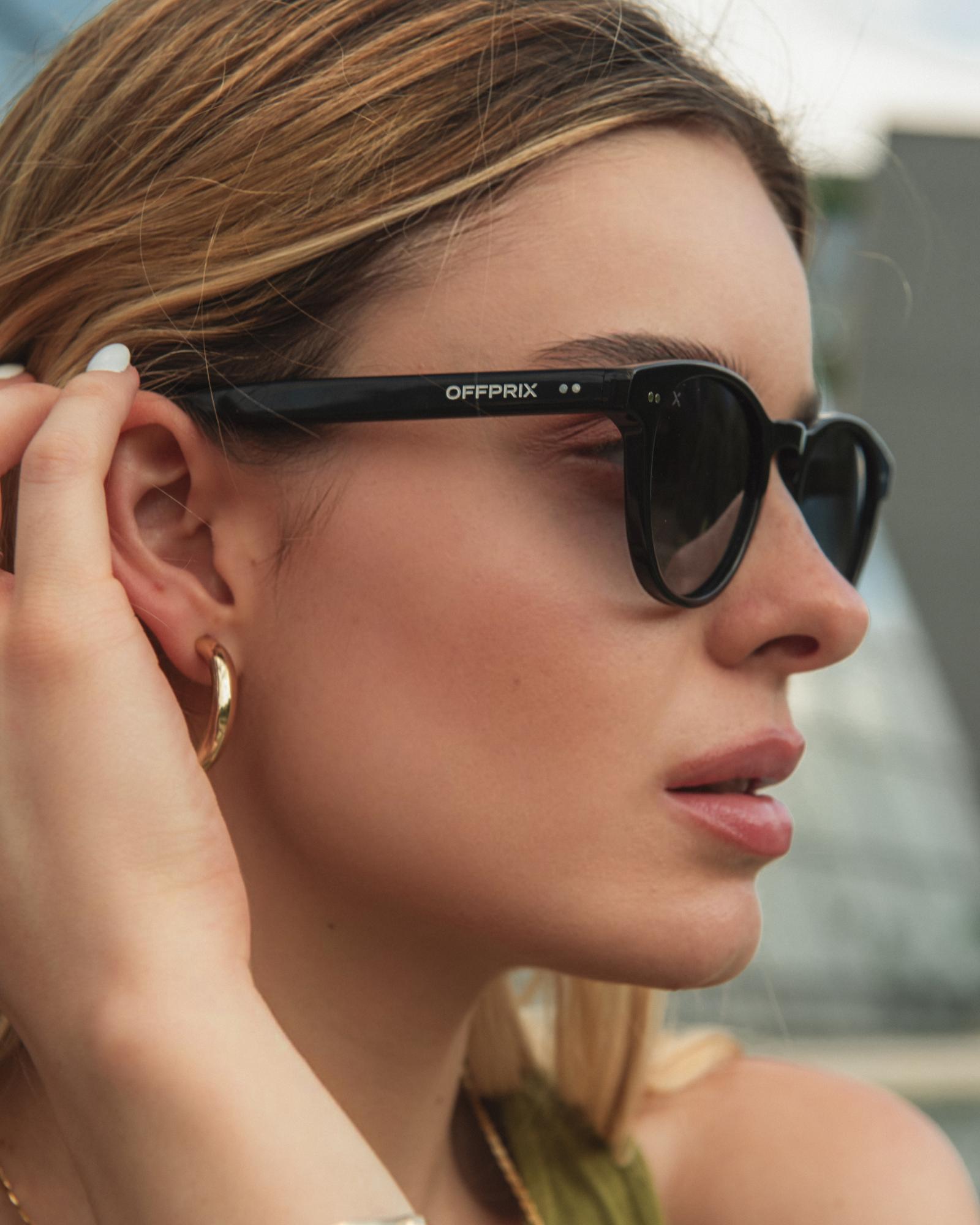 01 - BLACK sunglasses by OFFPRIX made of Italian Mazzucchelli™ acetate with ZEISS™ gradient polarized lenses