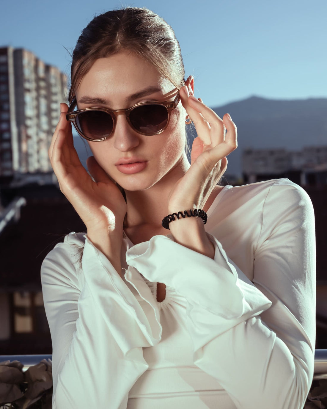 01 - ROSE GOLD sunglasses by OFFPRIX made of Italian Mazzucchelli™ acetate with ZEISS™ gradient polarized lenses