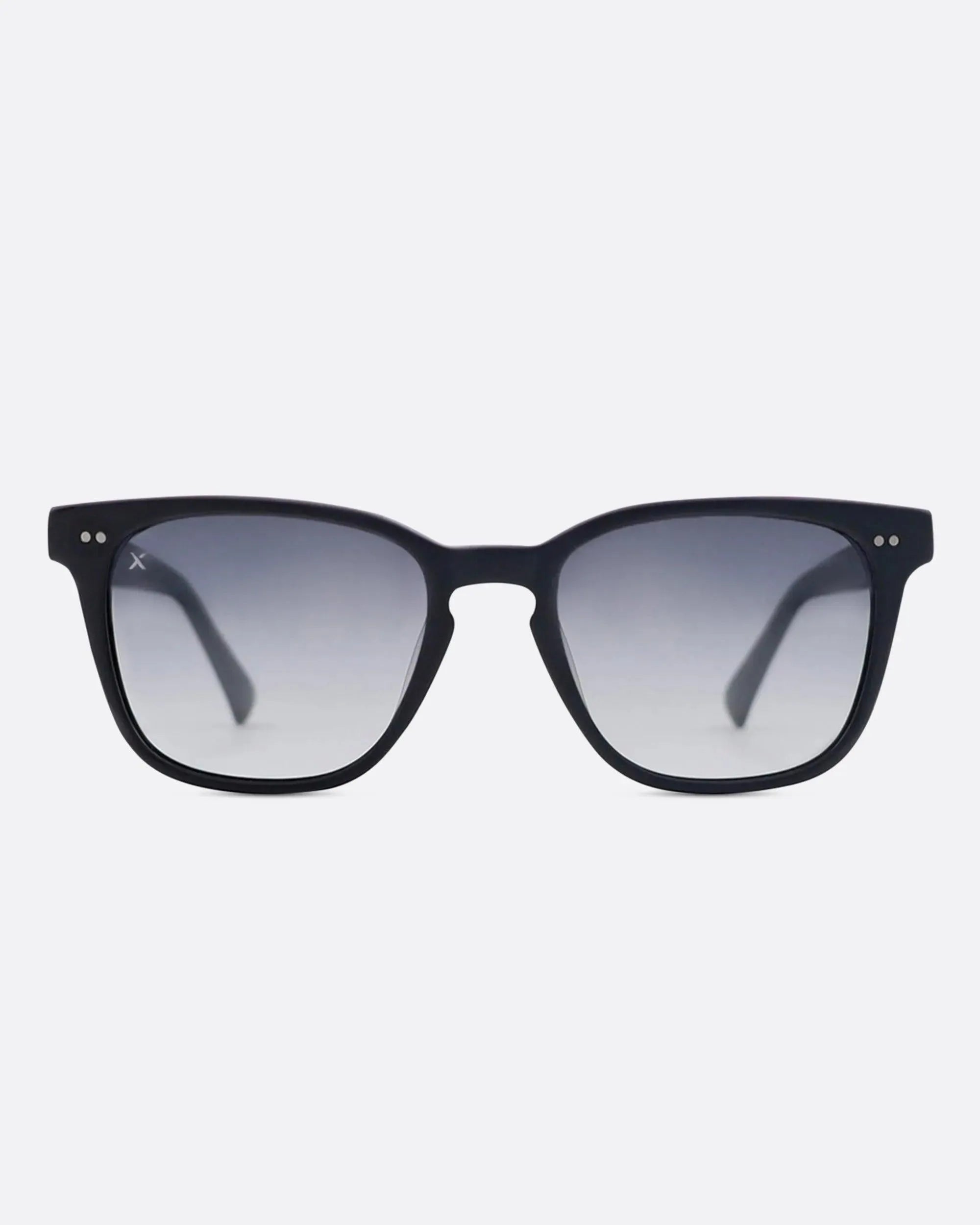 02 - BLACK sunglasses by OFFPRIX made of Italian Mazzucchelli™ acetate with ZEISS™ gradient polarized lenses