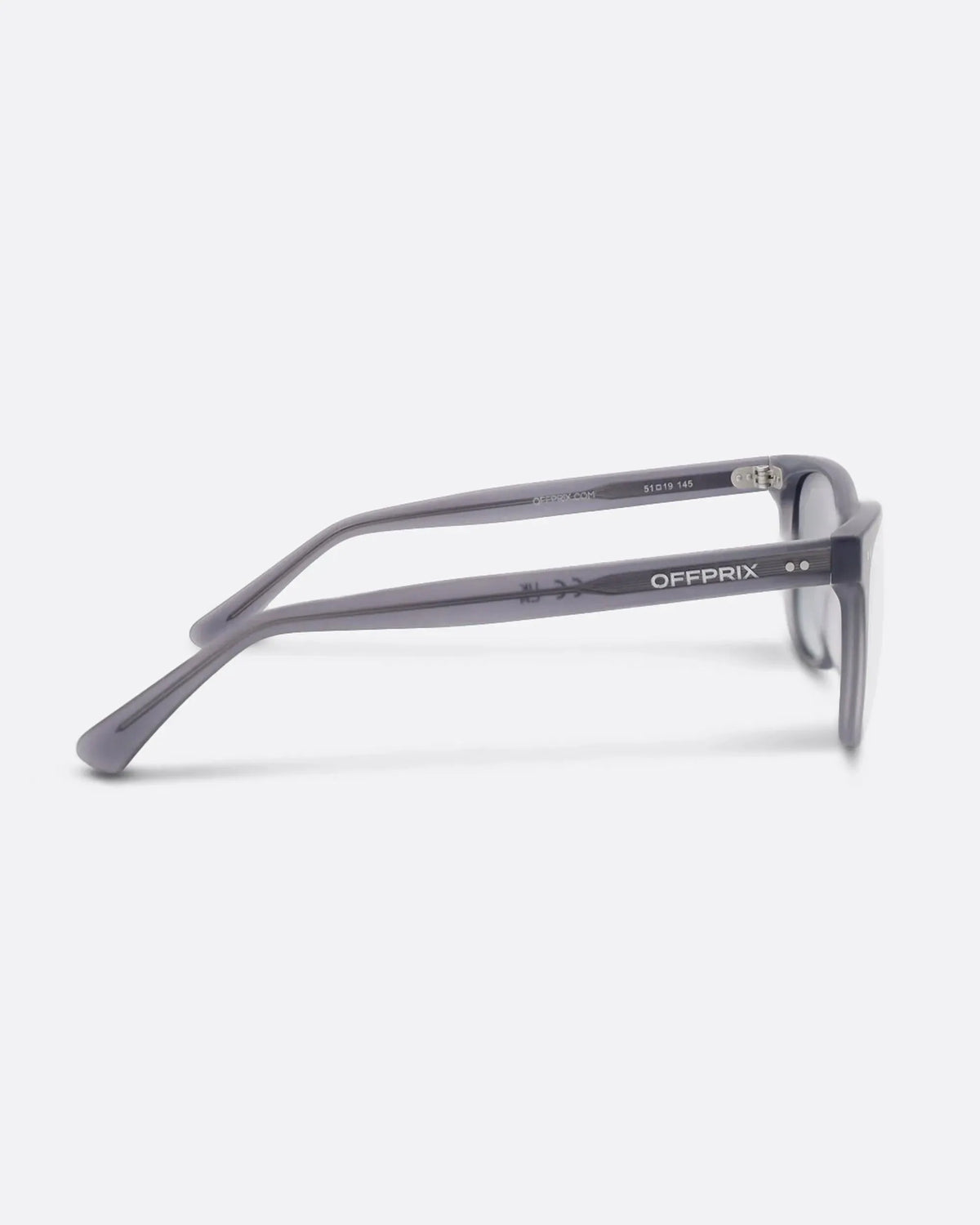 02 - GREY sunglasses by OFFPRIX made of Italian Mazzucchelli™ acetate with ZEISS™ gradient polarized lenses