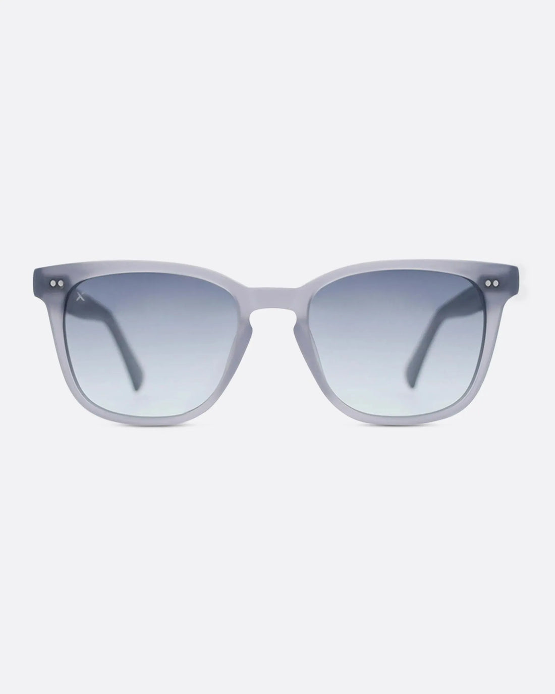 02 - GREY sunglasses by OFFPRIX made of Italian Mazzucchelli™ acetate with ZEISS™ gradient polarized lenses