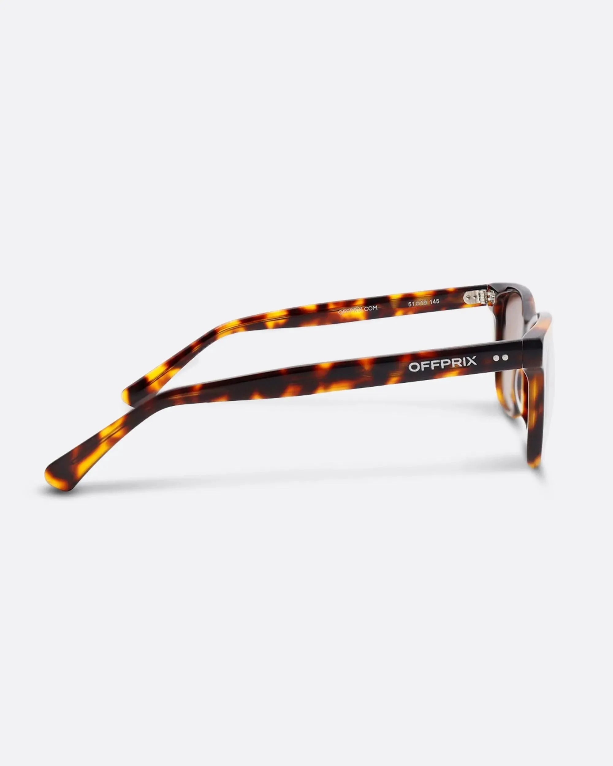 02 - TORTOISE sunglasses by OFFPRIX made of Italian Mazzucchelli™ acetate with ZEISS™ gradient polarized lenses