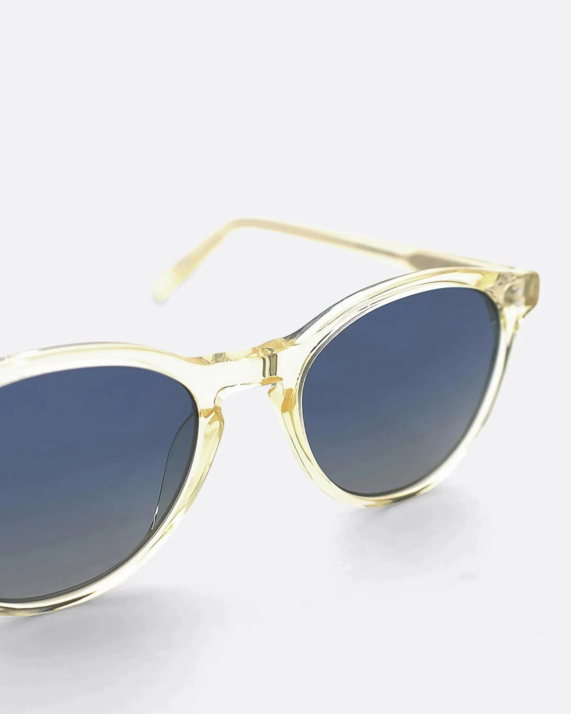 03 - CHAMPAGNE BLUE sunglasses by OFFPRIX made of Italian Mazzucchelli™ acetate with ZEISS™ gradient polarized lenses