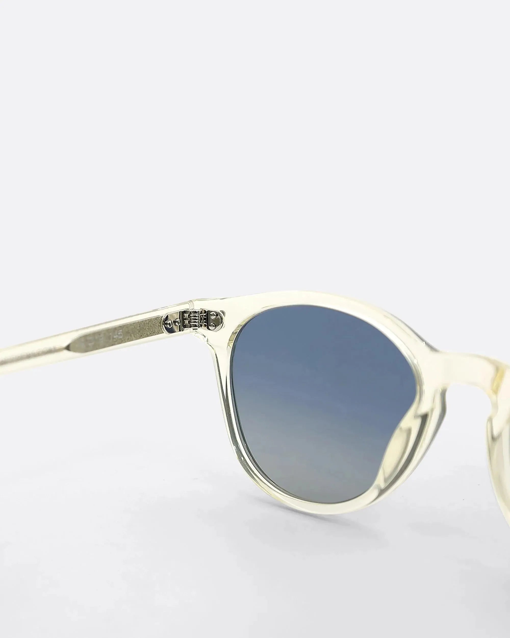 03 - CHAMPAGNE BLUE sunglasses by OFFPRIX made of Italian Mazzucchelli™ acetate with ZEISS™ gradient polarized lenses