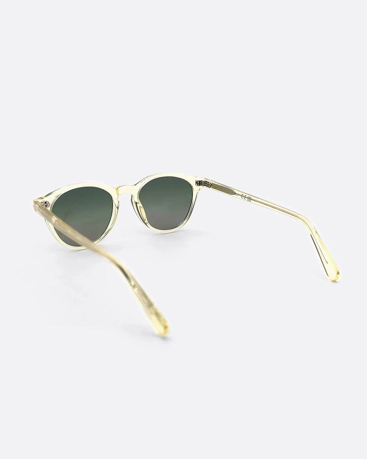 03 - CHAMPAGNE GREEN sunglasses by OFFPRIX made of Italian Mazzucchelli™ acetate with ZEISS™ gradient polarized lenses