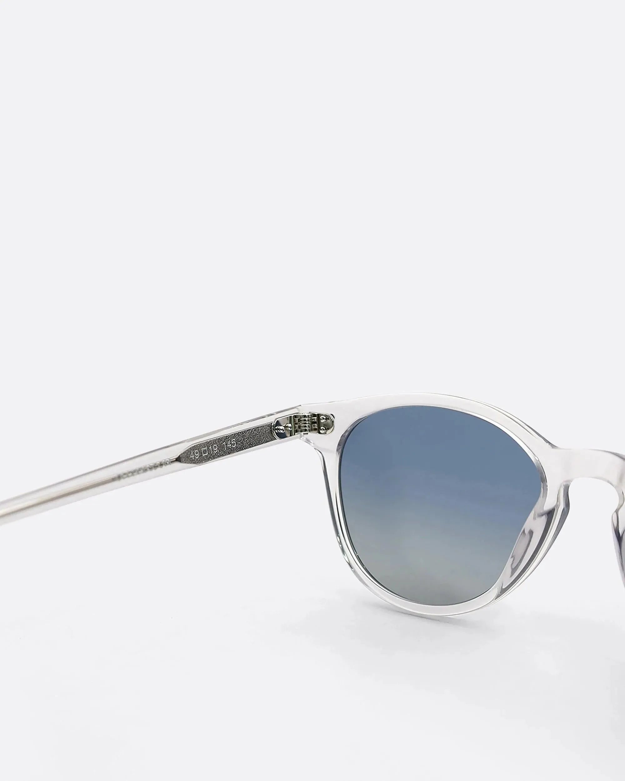 03 - CRYSTAL BLUE sunglasses by OFFPRIX made of Italian Mazzucchelli™ acetate with ZEISS™ gradient polarized lenses