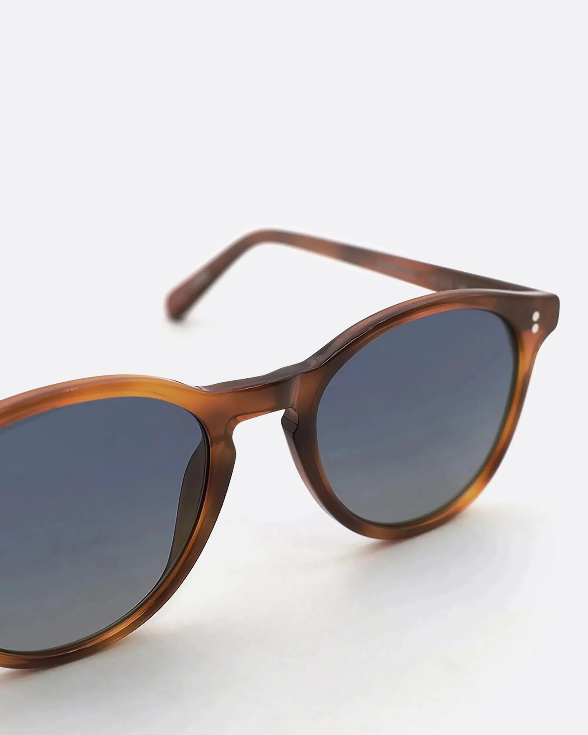 03 - HAVANA BLUE sunglasses by OFFPRIX made of Italian Mazzucchelli™ acetate with ZEISS™ gradient polarized lenses