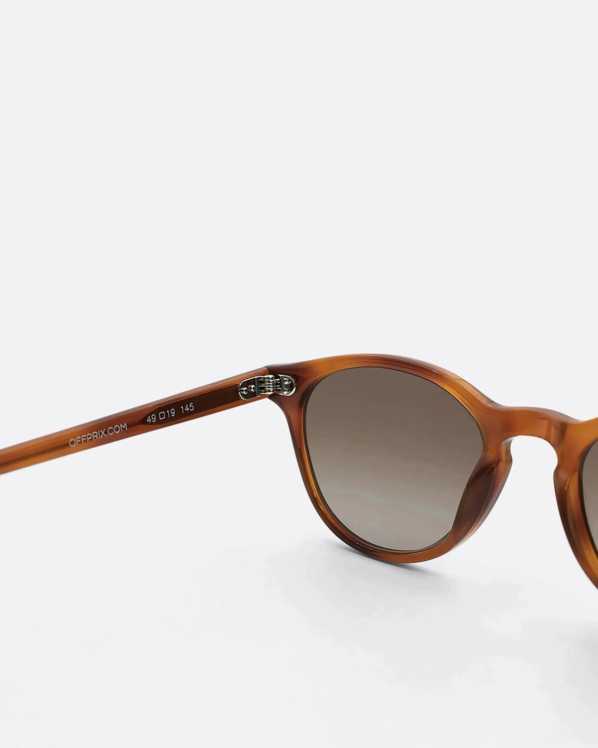 03 - HAVANA BROWN sunglasses by OFFPRIX made of Italian Mazzucchelli™ acetate with ZEISS™ gradient polarized lenses