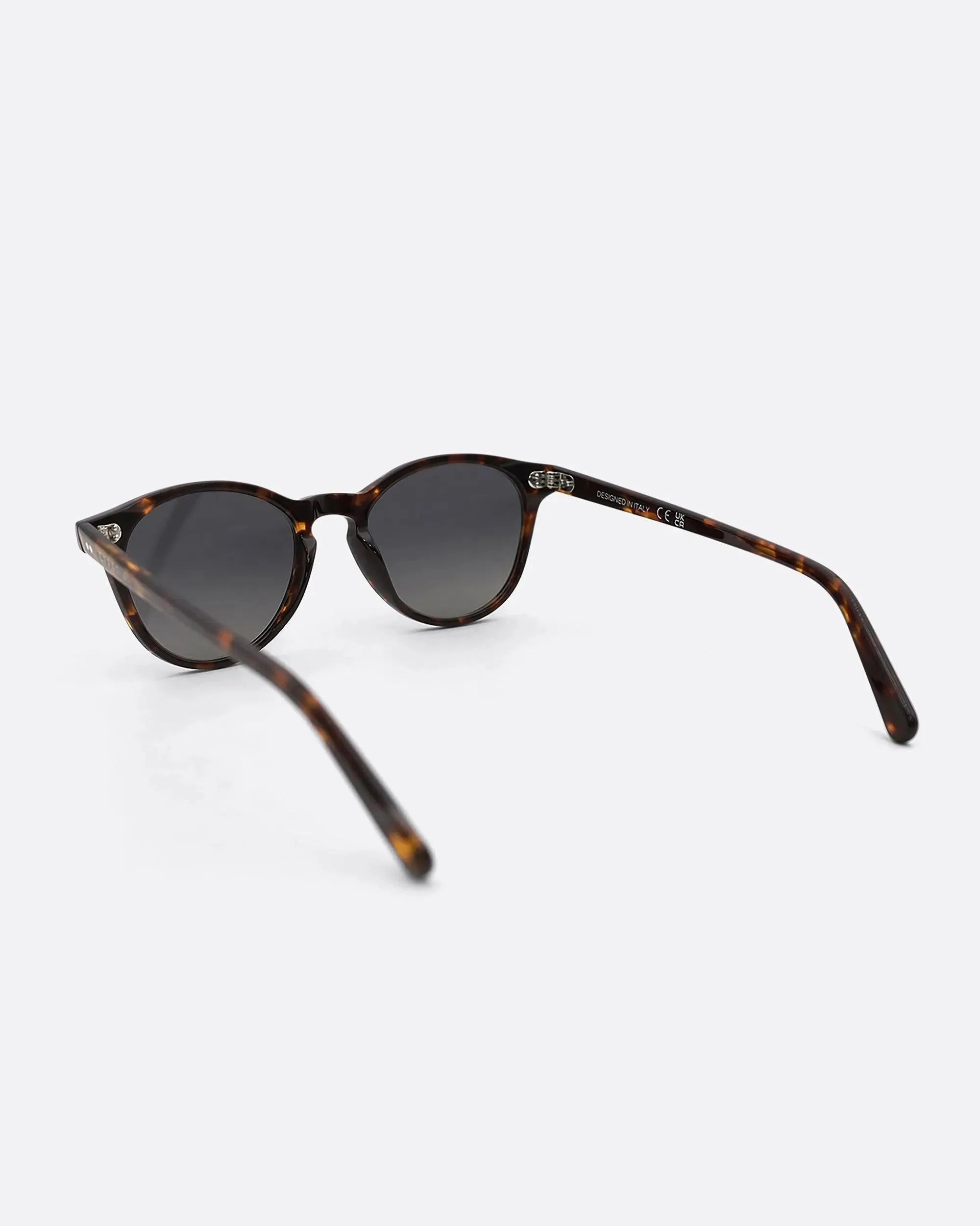 03 - TORTOISE GREY sunglasses by OFFPRIX made of Italian Mazzucchelli™ acetate with ZEISS™ gradient polarized lenses
