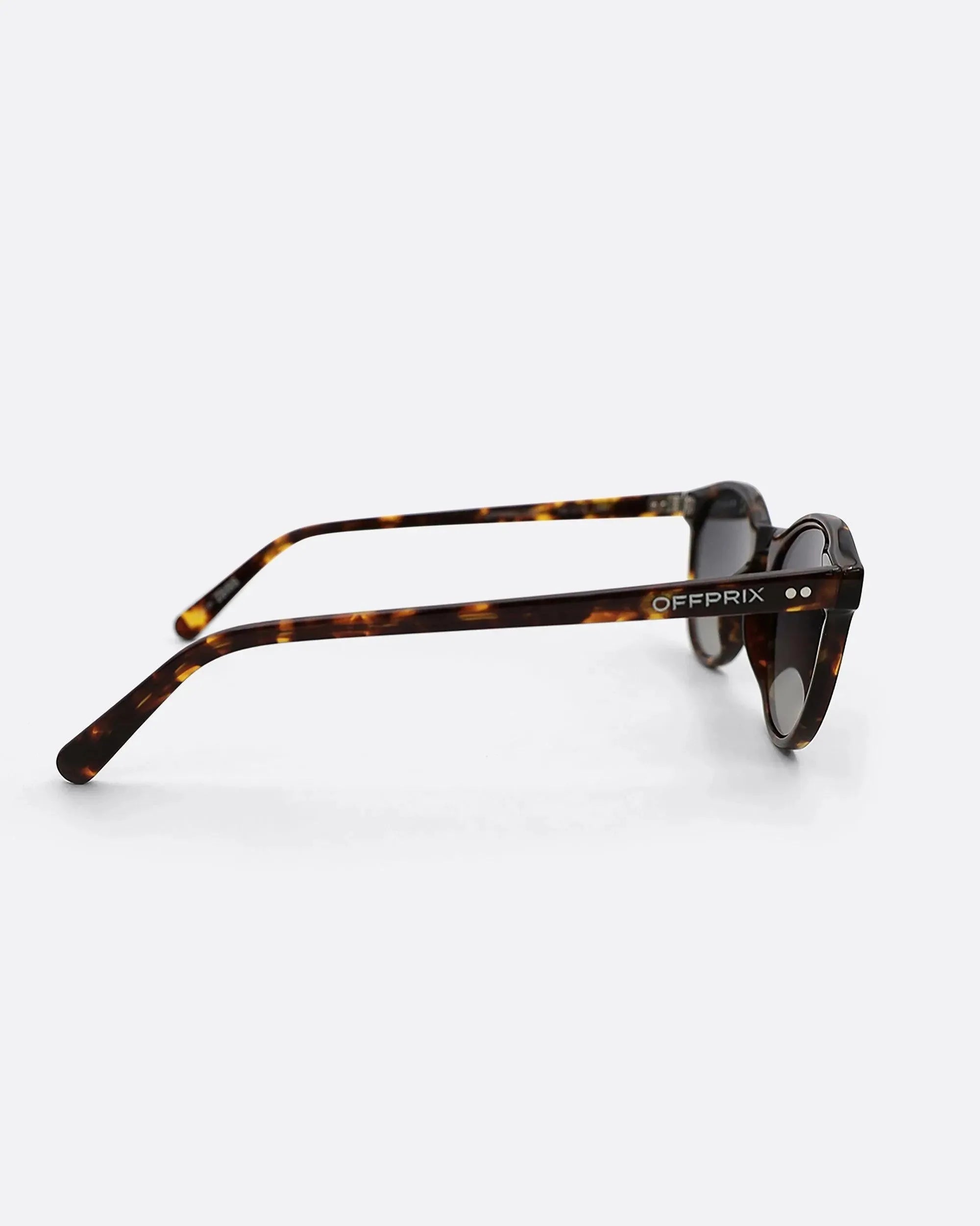 03 - TORTOISE GREY sunglasses by OFFPRIX made of Italian Mazzucchelli™ acetate with ZEISS™ gradient polarized lenses