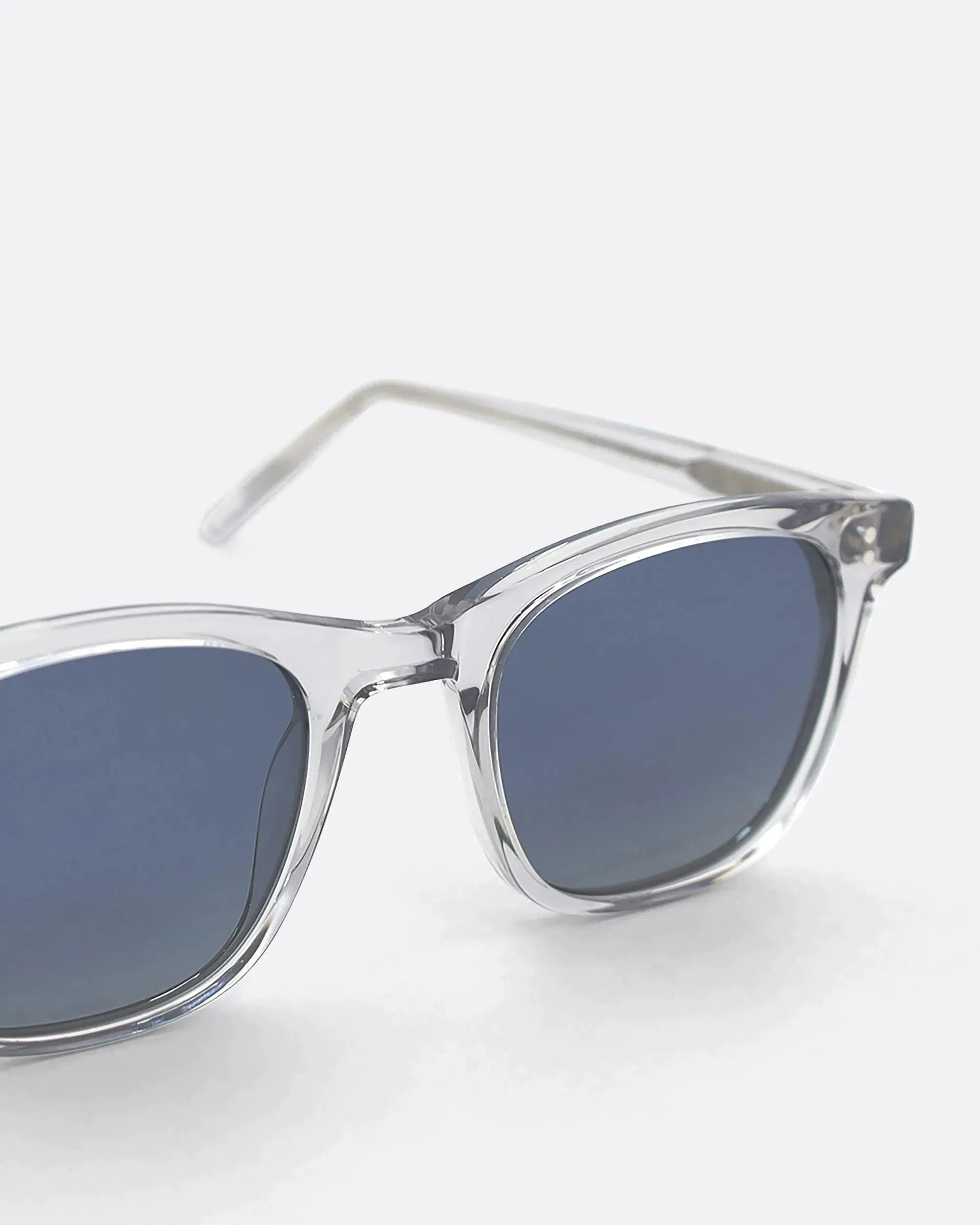 04 - CRYSTAL BLUE sunglasses by OFFPRIX made of Italian Mazzucchelli™ acetate with ZEISS™ gradient polarized lenses