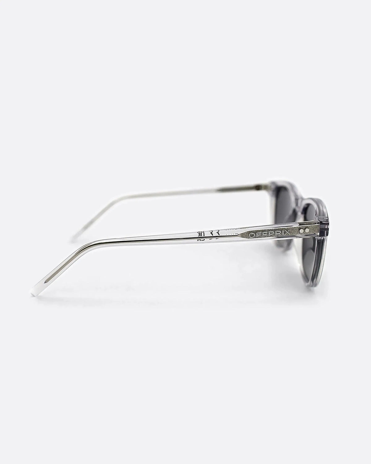 04 - CRYSTAL GREY sunglasses by OFFPRIX made of Italian Mazzucchelli™ acetate with ZEISS™ gradient polarized lenses
