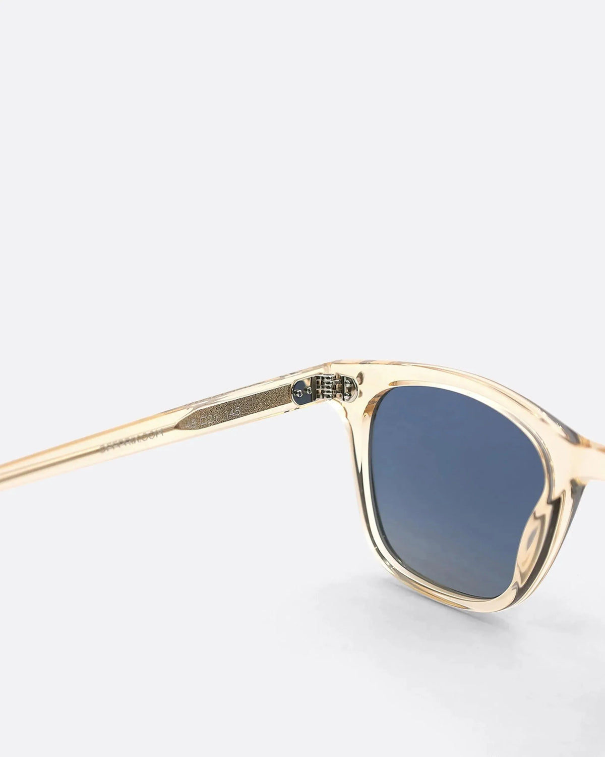 04 - ECRU BLUE sunglasses by OFFPRIX made of Italian Mazzucchelli™ acetate with ZEISS™ gradient polarized lenses