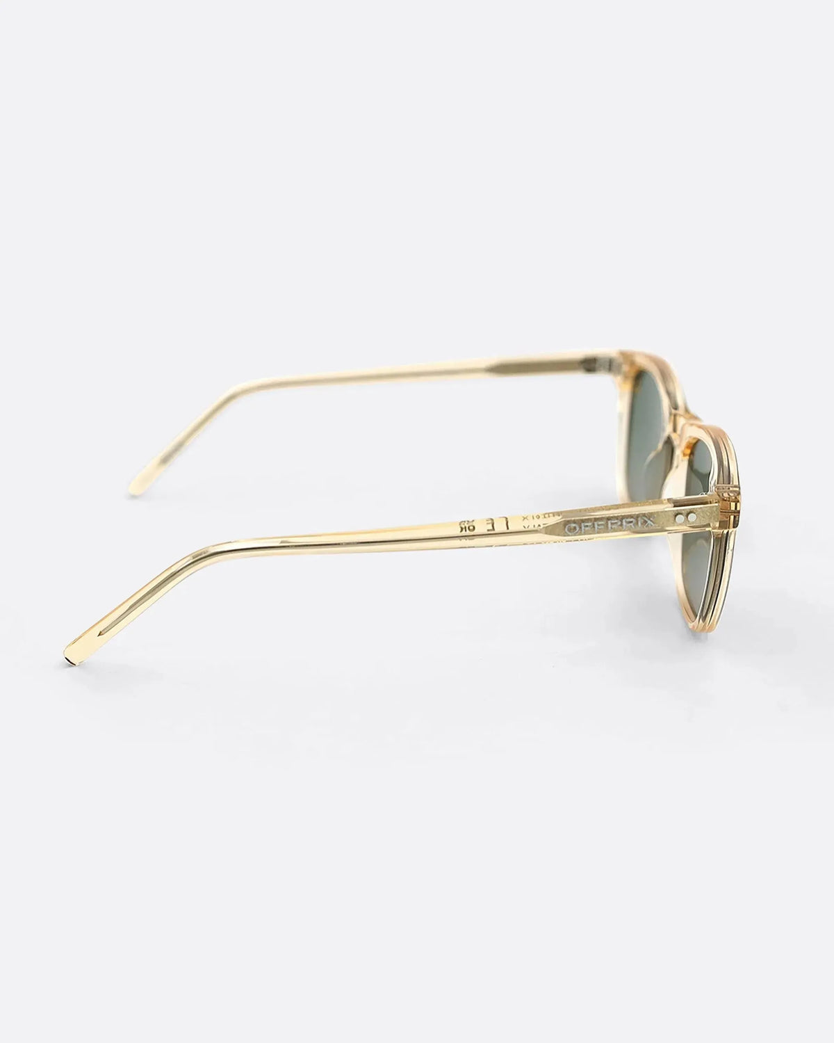 04 - ECRU GREEN sunglasses by OFFPRIX made of Italian Mazzucchelli™ acetate with ZEISS™ gradient polarized lenses