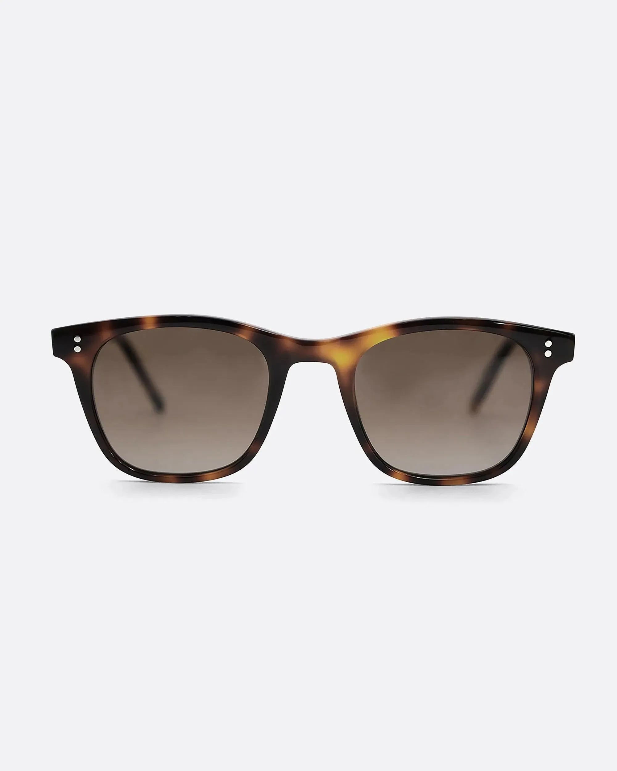 04 - TORTOISE BROWN sunglasses by OFFPRIX made of Italian Mazzucchelli™ acetate with ZEISS™ gradient polarized lenses