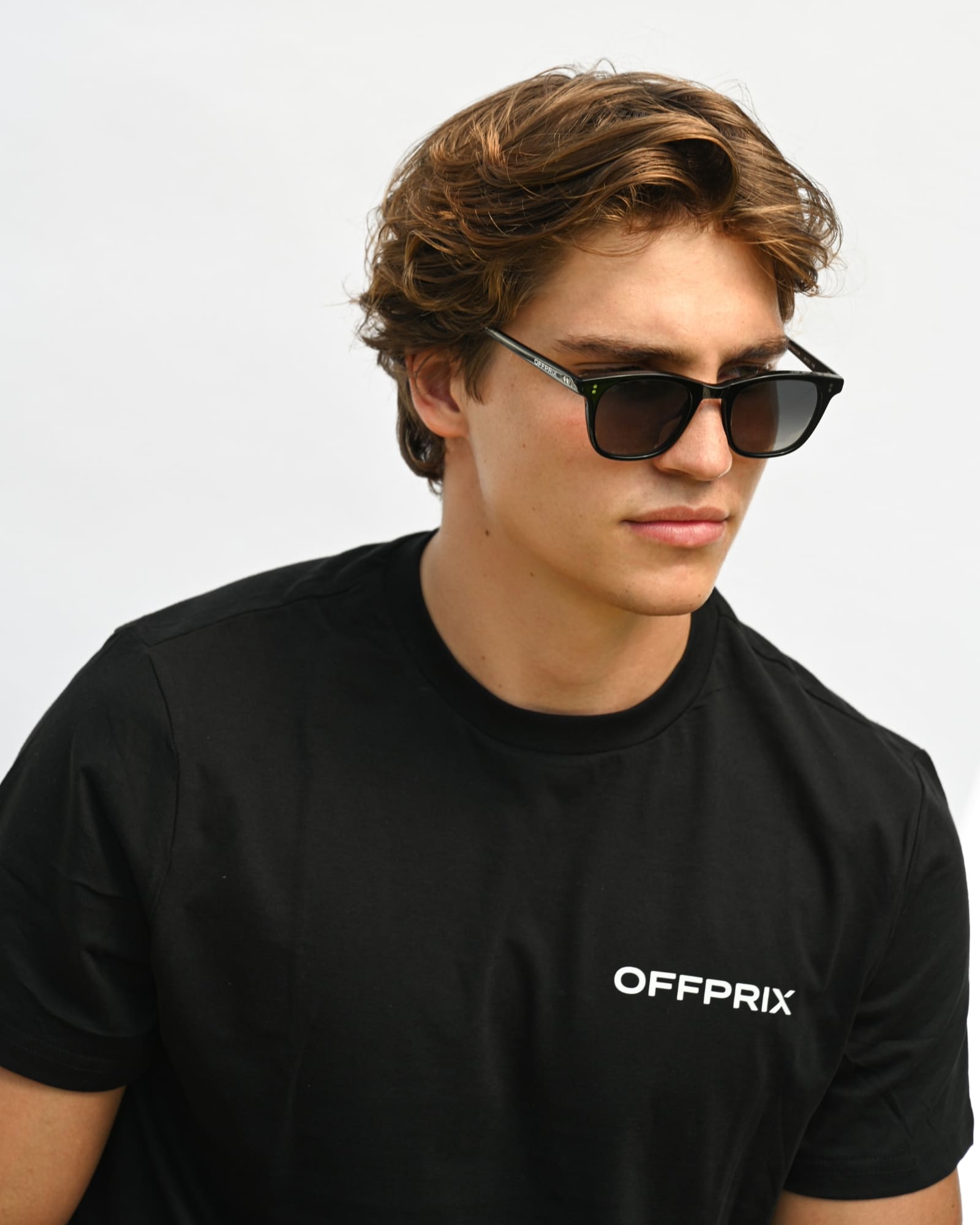 04 - BLACK sunglasses by OFFPRIX made of Italian Mazzucchelli™ acetate with ZEISS™ gradient polarized lenses