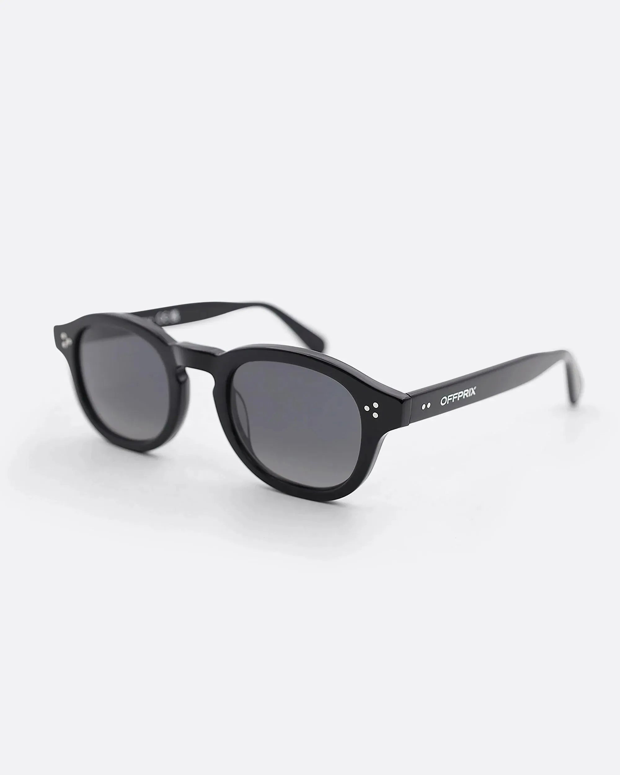 LINO - BLACK sunglasses by OFFPRIX made of Italian Mazzucchelli™ acetate with ZEISS™ gradient polarized lenses