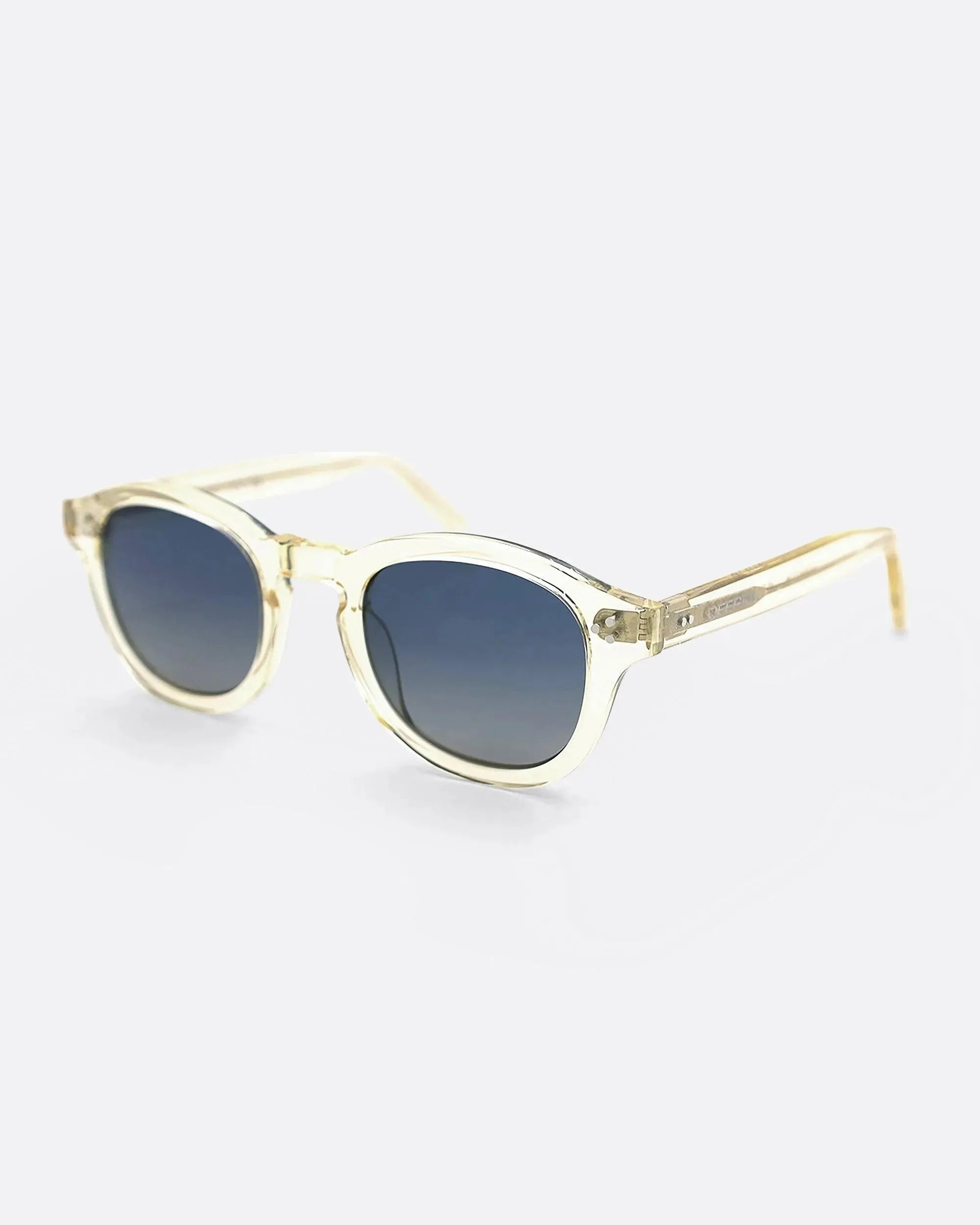 LINO - CHAMPAGNE BLUE sunglasses by OFFPRIX made of Italian Mazzucchelli™ acetate with ZEISS™ gradient polarized lenses