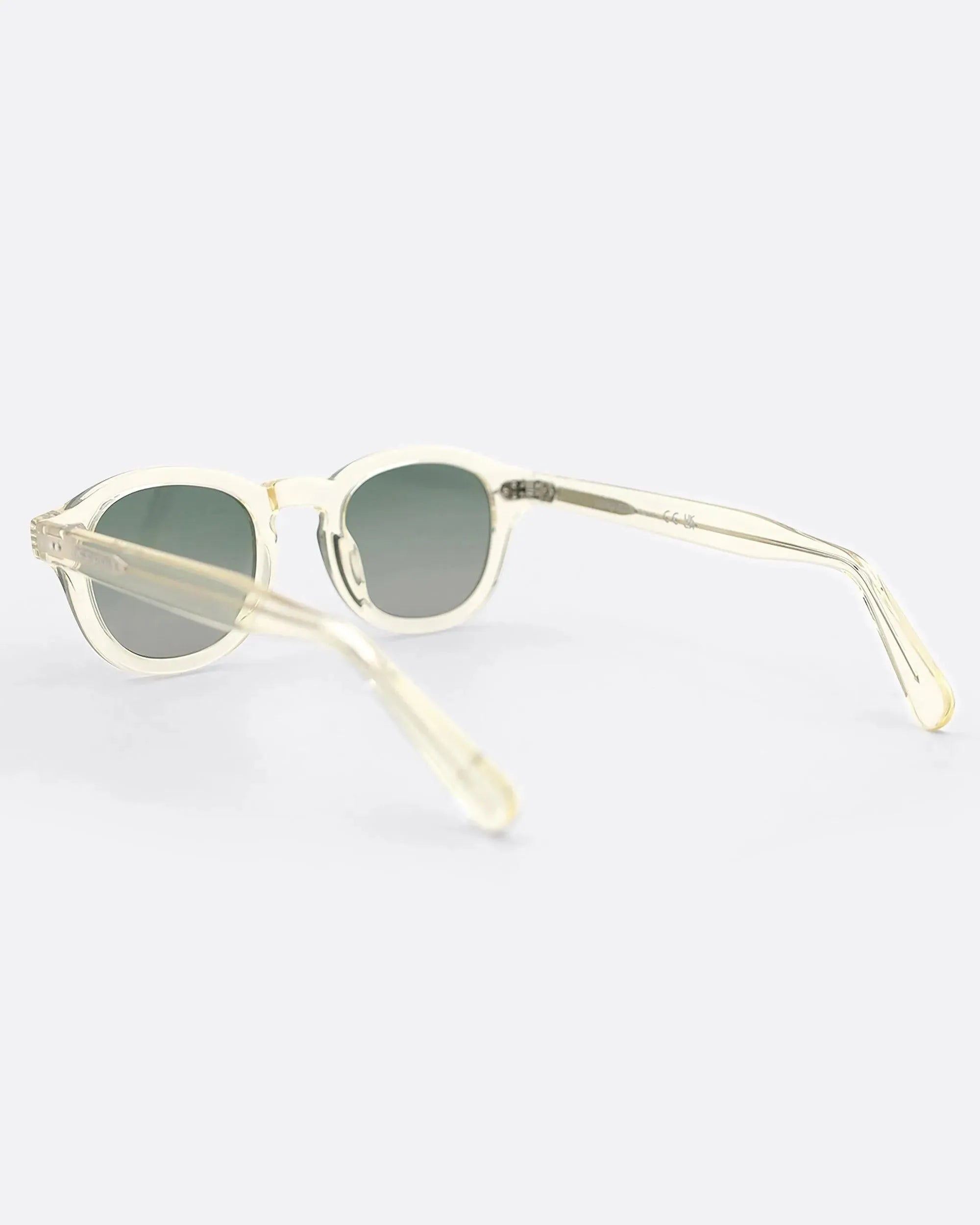 LINO - CHAMPAGNE GREEN sunglasses by OFFPRIX made of Italian Mazzucchelli™ acetate with ZEISS™ gradient polarized lenses