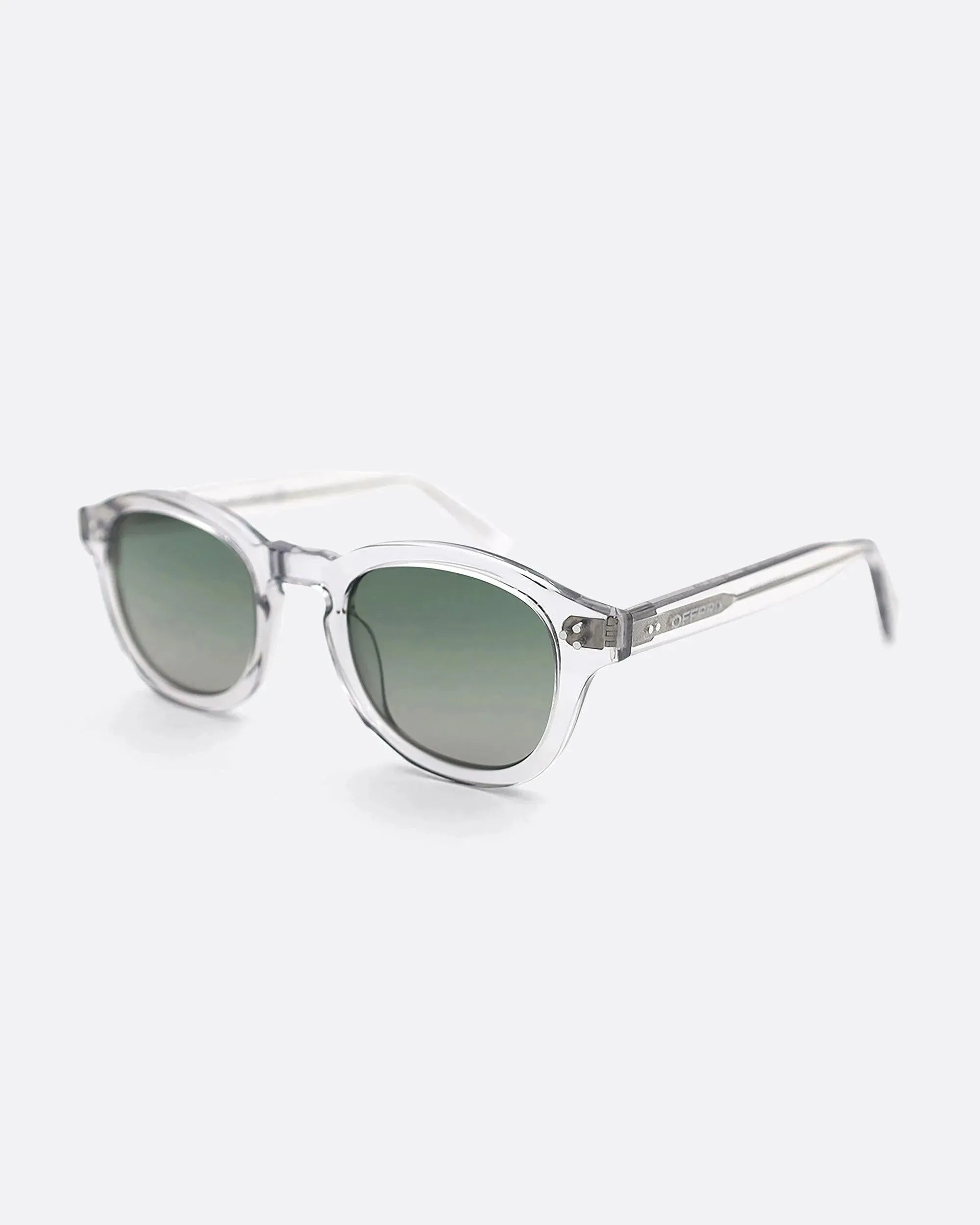LINO - CRYSTAL GREEN sunglasses by OFFPRIX made of Italian Mazzucchelli™ acetate with ZEISS™ gradient polarized lenses