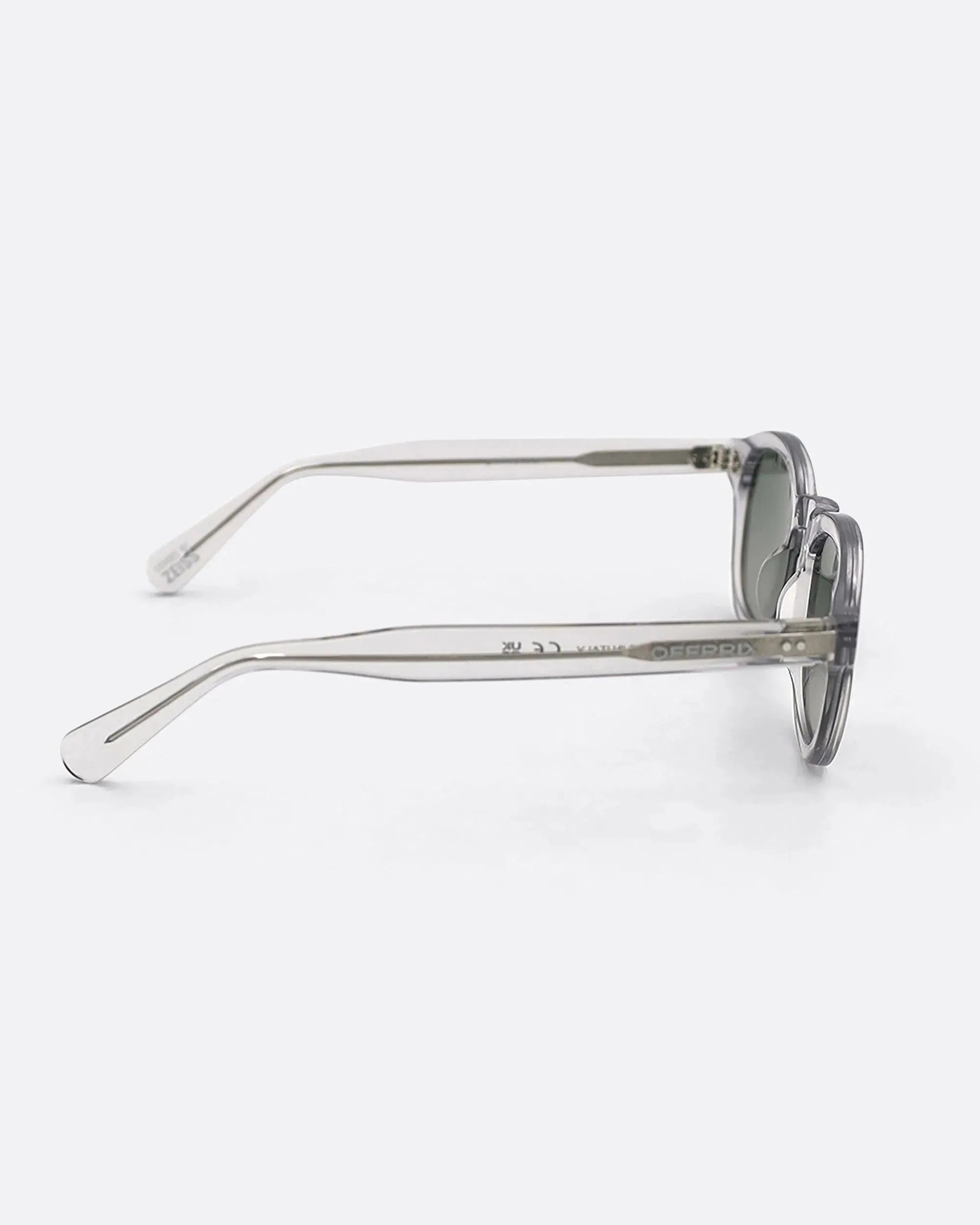 LINO - CRYSTAL GREEN sunglasses by OFFPRIX made of Italian Mazzucchelli™ acetate with ZEISS™ gradient polarized lenses