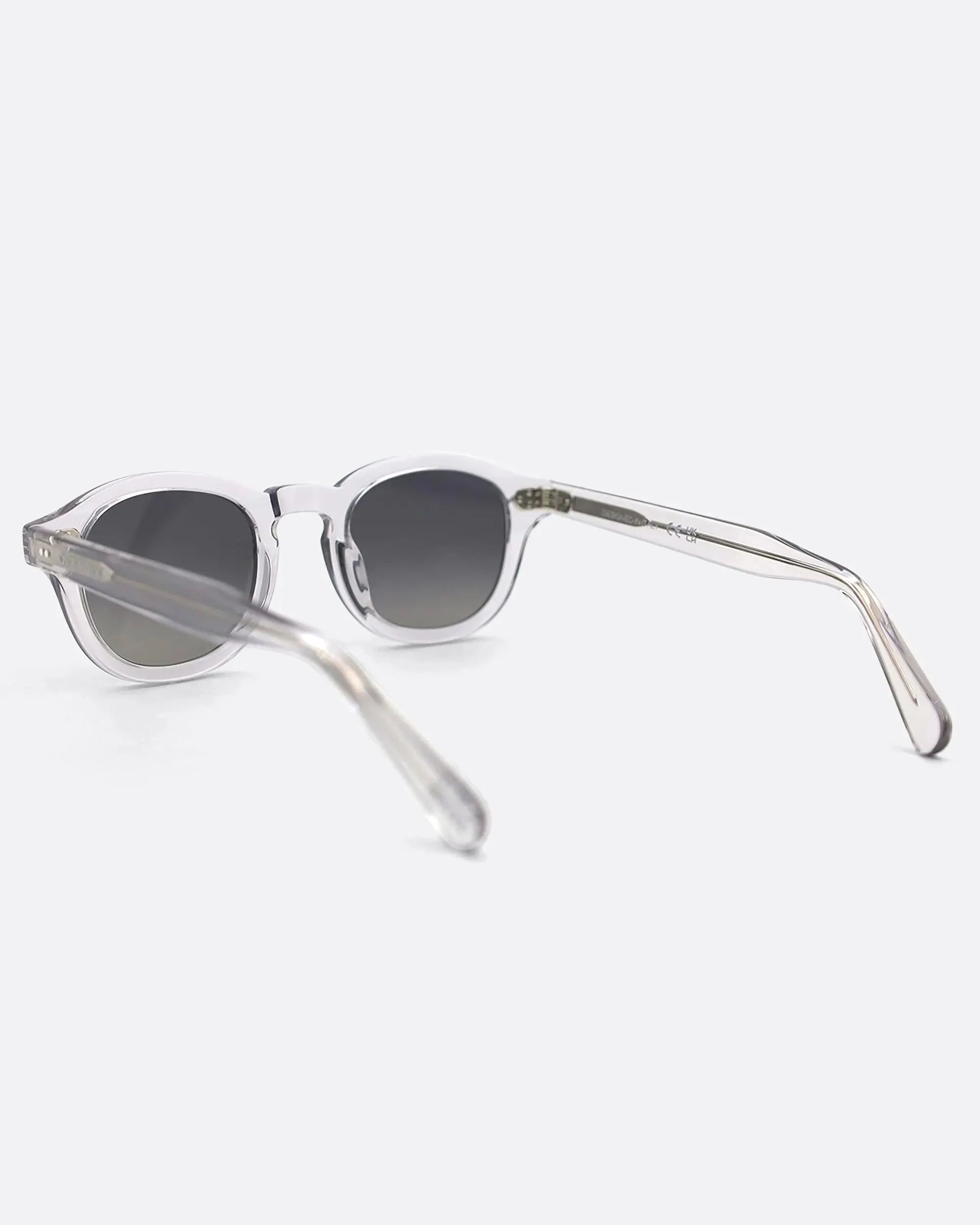 LINO - CRYSTAL GREY sunglasses by OFFPRIX made of Italian Mazzucchelli™ acetate with ZEISS™ gradient polarized lenses