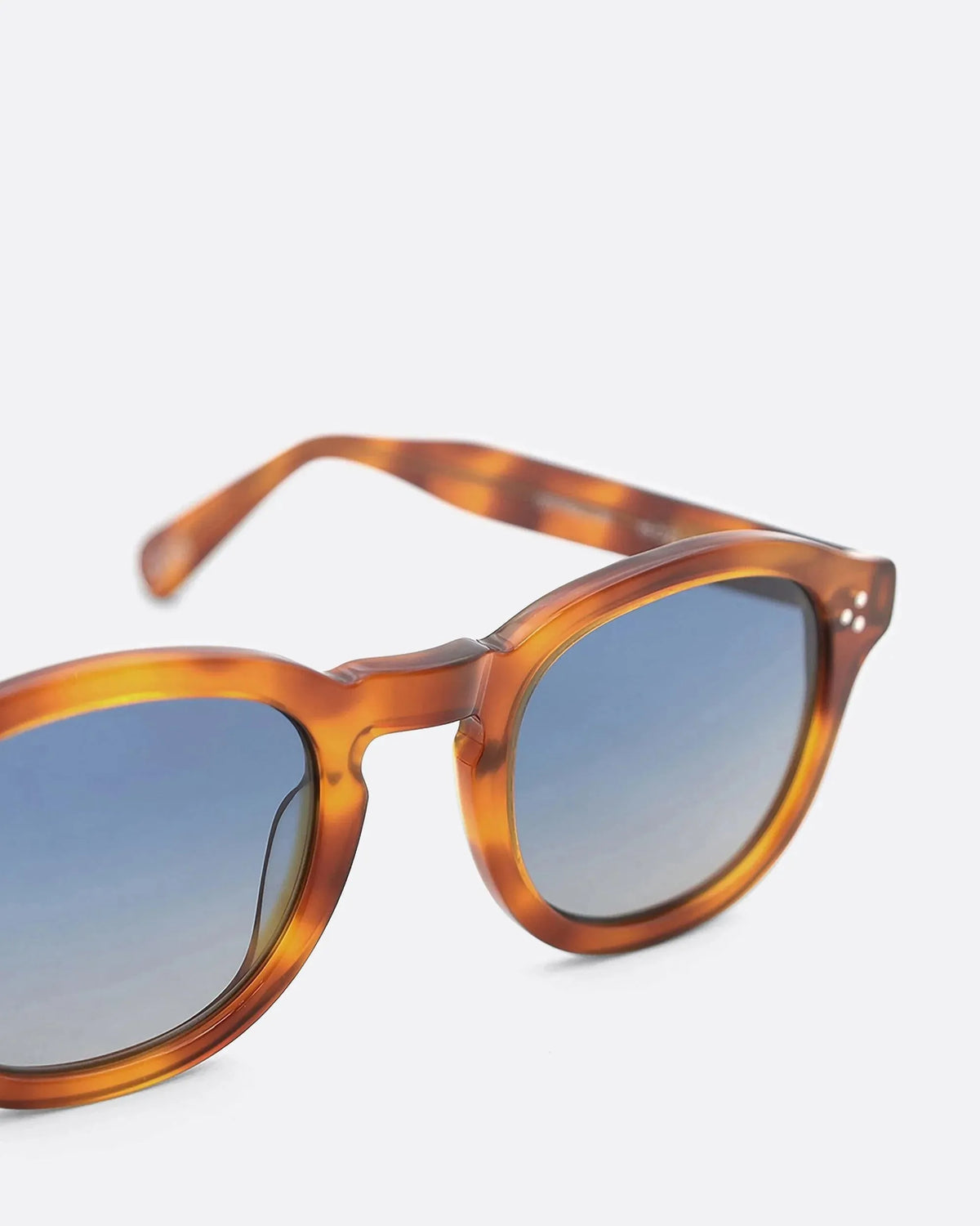 LINO - HAVANA BLUE sunglasses by OFFPRIX made of Italian Mazzucchelli™ acetate with ZEISS™ gradient polarized lenses