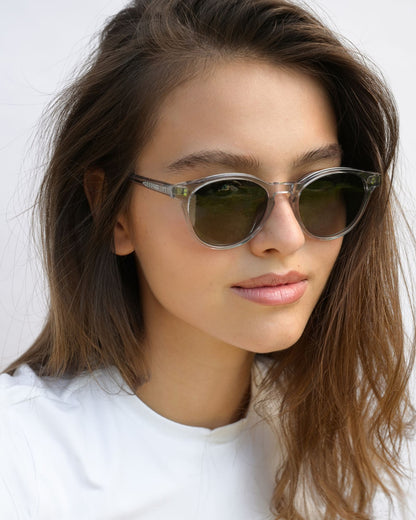 03 - CRYSTAL GREEN sunglasses by OFFPRIX made of Italian Mazzucchelli™ acetate with ZEISS™ gradient polarized lenses