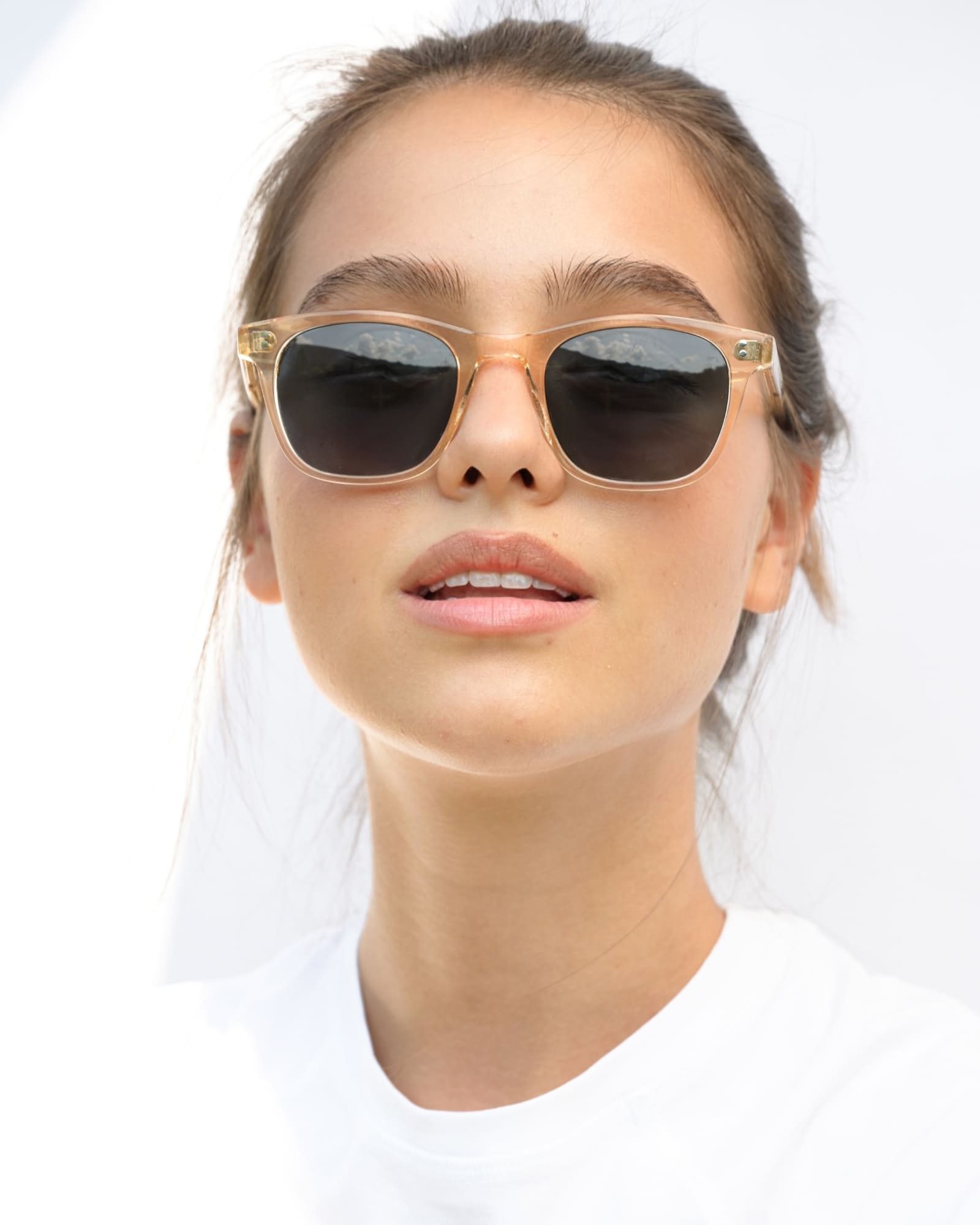 04 - ECRU BLUE sunglasses by OFFPRIX made of Italian Mazzucchelli™ acetate with ZEISS™ gradient polarized lenses